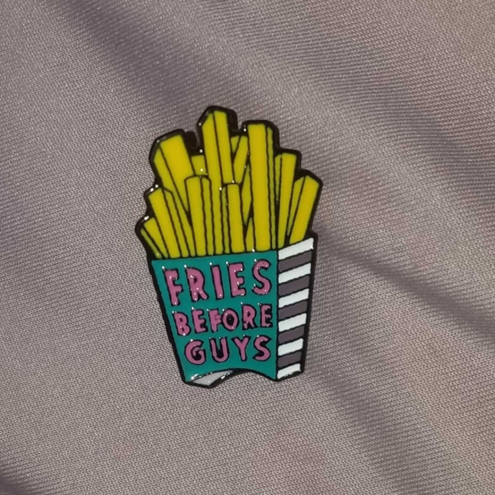 Girls Rule Pin Set - Picture 5 of 5